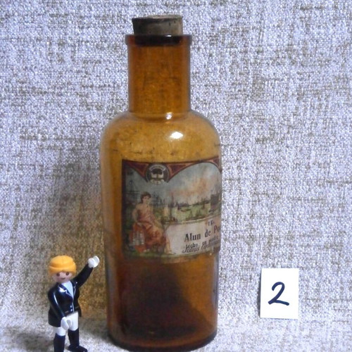 Pharmacy bottle used vintage German potassium alum