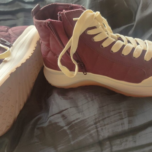 Zara ankle boots size 37 like new, burgundy