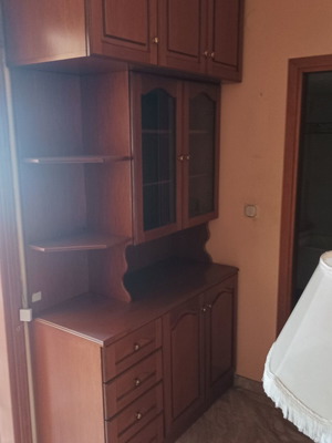 Έπιπλο σε άριστη κατάσταση με μεγάλους αποθηκευτικούς χώρους