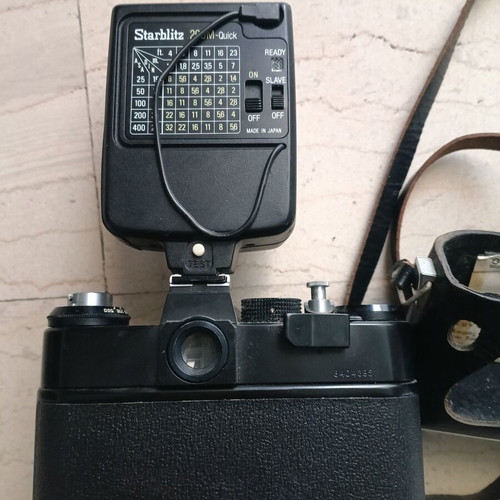 Vintage Zenit 11 camera like new with Industar-50-2 lens and Starblitz flash