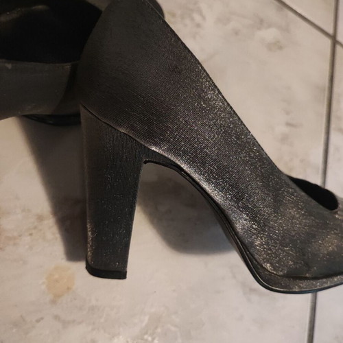 Silver pumps size 38