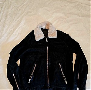 ALL SAINTS black leather(sheep) jacket with detachable shearling collar. Fully lined.