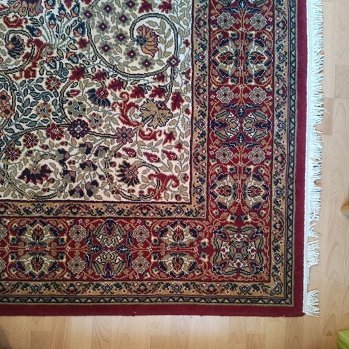 Machine-made wool rug 300 x 400 cm like new