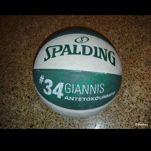 Giannis Antetokounmpo basketball used like new with photo and signature