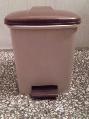 Кошче за боклук употребявано 25x25x28