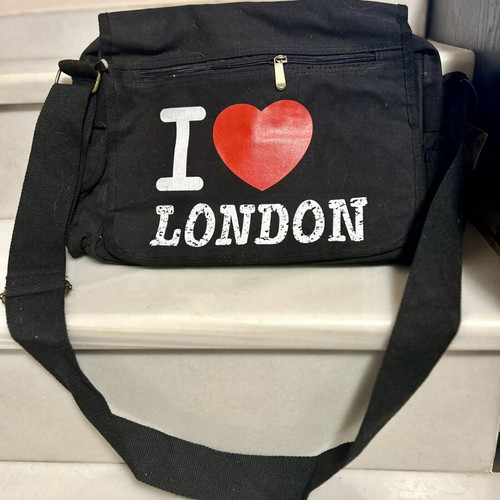 I love London crossbody bag like new, black