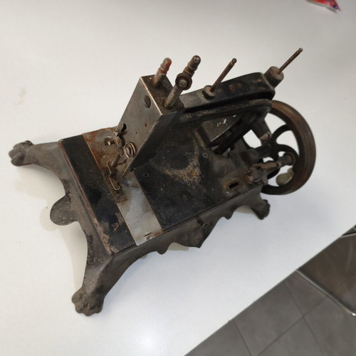 Queen Olga Sewing Machine used