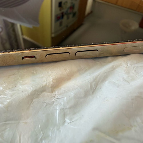 iPhone 14 Pro used with serious external damage for parts or repair