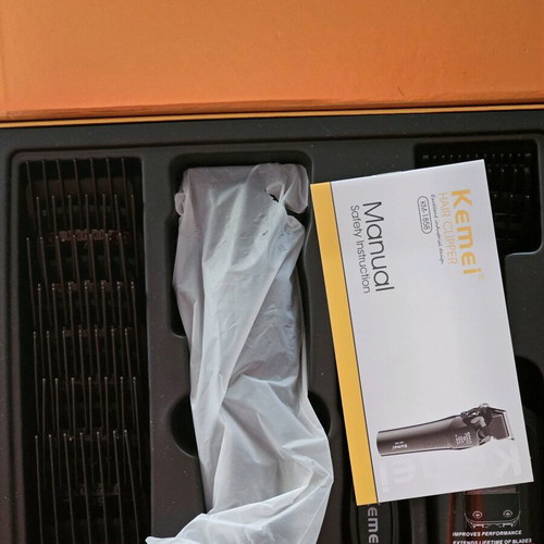 Kemei km-1858 hair clipper like new