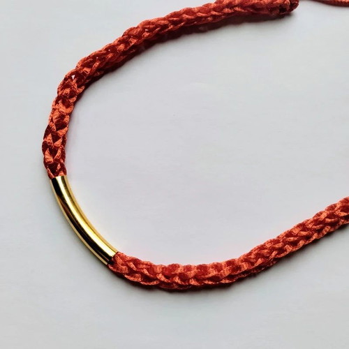 Minimal necklace in burned orange, like new
