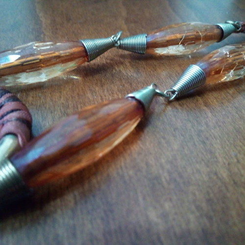 Alternative necklace used with acrylic and metal beads in honey color