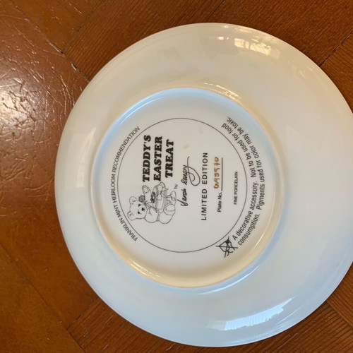 Franklin Mint Heirloom limited edition plates set of 3, like new, bone china