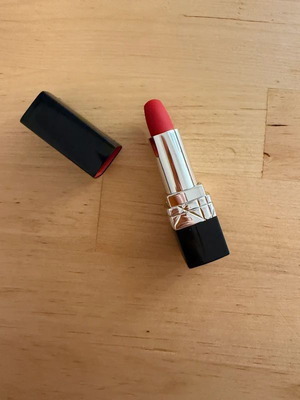 Dior Matte κραγιόν απόχρωση 999 σαν καινούργιο