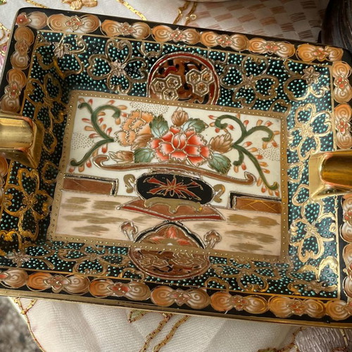 Royal Satsuma set of kaspo and ashtray with cross stamp