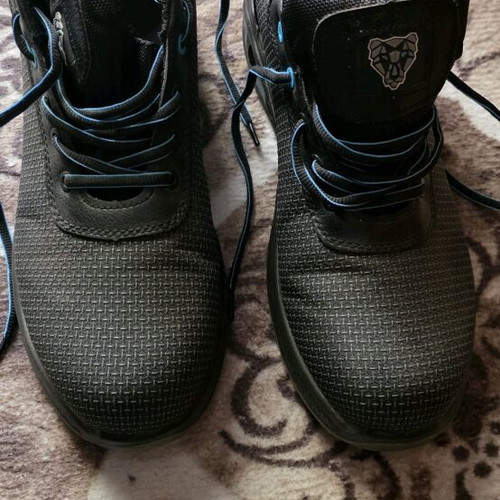 Urban work shoes used with steel toe, size 48, black and blue