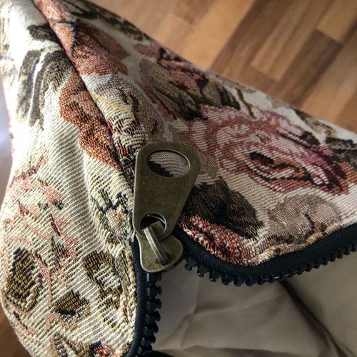 Stradivarius set pochette and floral brocade belt like new