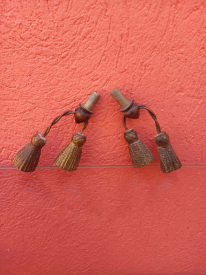 Brass tassels used, solid with thread, 8 cm height