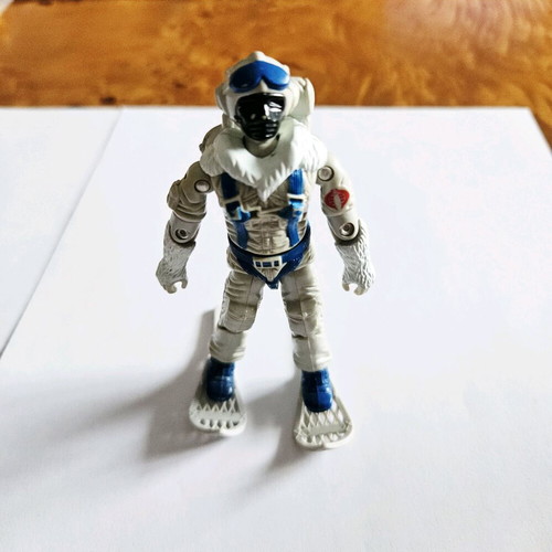Gi Joe Snow Serpent v1 with backpack and snowshoes like new