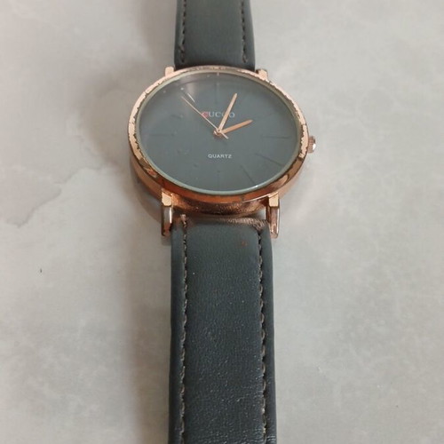 Wristwatch battery used, unisex