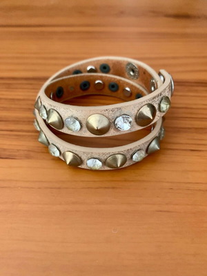 Bracelet with studs and transparent stones like new, beige and silver