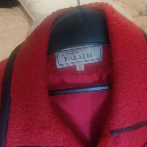 Palazzo tweed jacket size 3 like new, red
