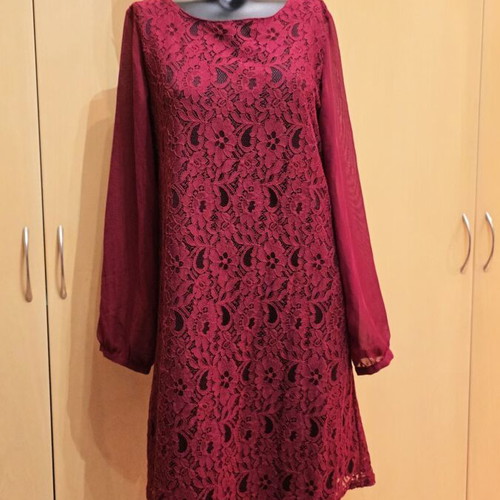 Lace dress like new, burgundy, size M/L