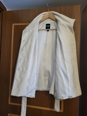 Pink Woman women's white coat like new, size XL