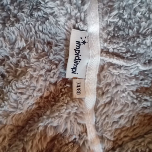 Children's fleece robe with hood and belt, like new