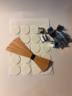 Комплект за изработка на свещи нов за 10 свещи с лепенки и дървени фитили