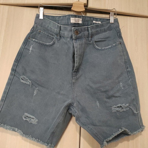 Bermuda shorts like new, straight fit, size 46