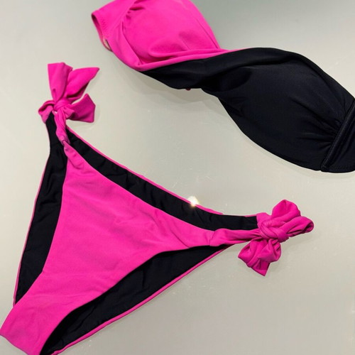 Strapless bikini like new, fuchsia and black, size S/M
