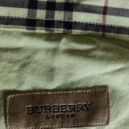 Burberry men's long-sleeve shirt mint color size M like new