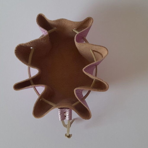 Handmade leather dice pouch new, pink metallic