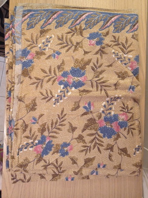 Fabric covers throws used, very good condition