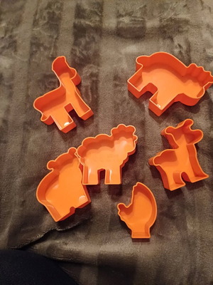Farm animal cookie cutters used, pack
