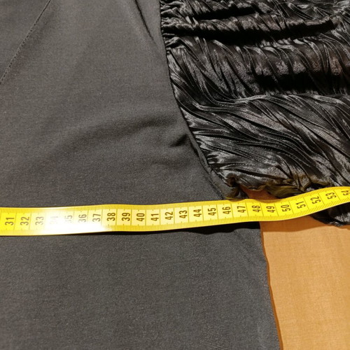 Top black with puff sleeves like new, one size