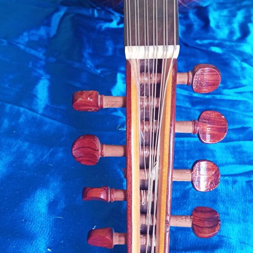 Handmade oud in like new condition