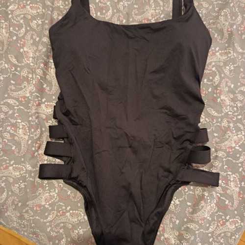 Bluepoint black one-piece swimsuit, size L 40