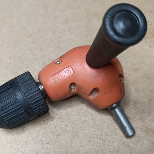 Angle chuck for drill driver like new