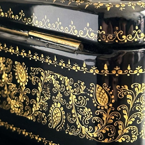 Russian traditional handmade Fedoskino box new