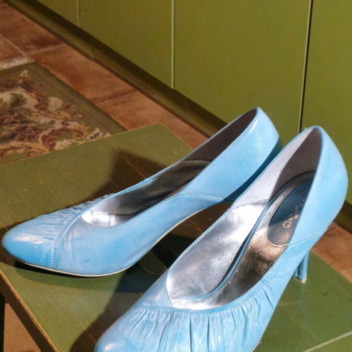 Blue pumps like new, size 39, 8 cm heel
