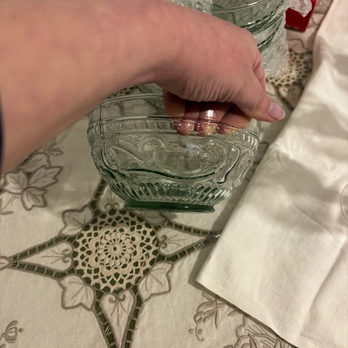 Glass bowls like new