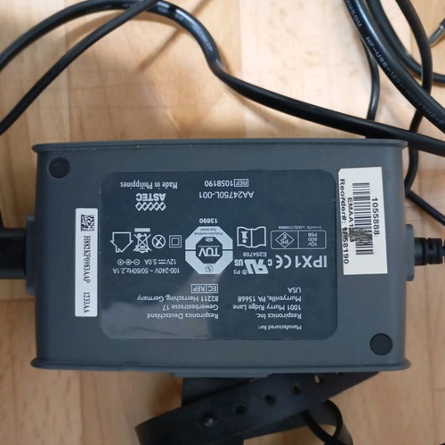 Charger 12 volt 5 amp used