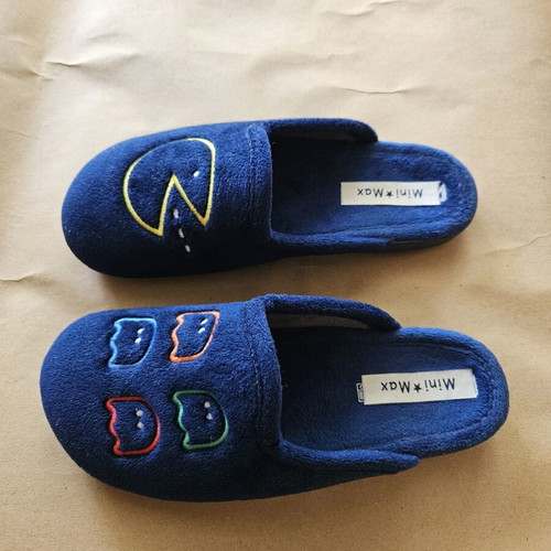 Mini Max Pac Man Anatomical Slippers Size 34 Like New Blue