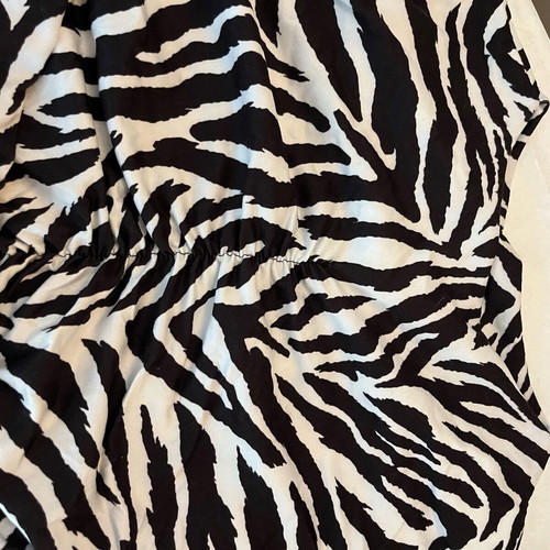 Zevre long-sleeve blouse new, shirred design, size S/M, black-white