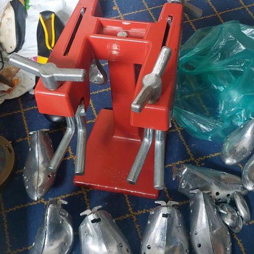 Ultracam Compact Milano shoe stretcher machine in good condition