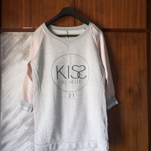 Stradivarius sweatshirt dress like new with grey and pink satin sleeves