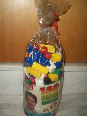 Bildo 150 large building bricks new