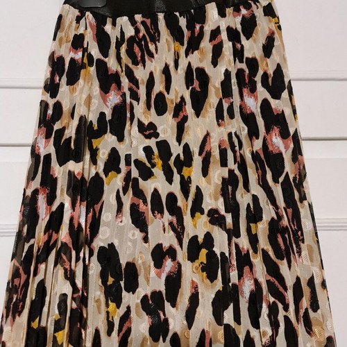 Esqualo Pleated Leopard Skirt like new