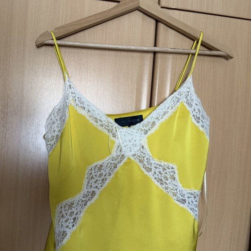 Zara top lingerie like new, yellow, size XS